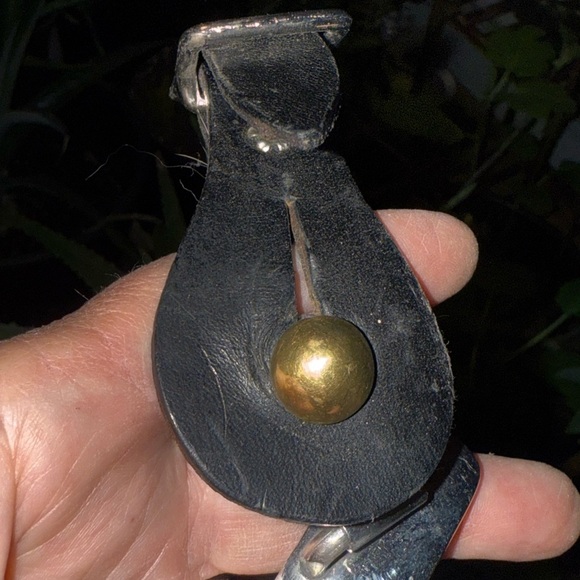 Blunt End Stainless English Spurs With Leather Boot Strap - Picture 3 of 5